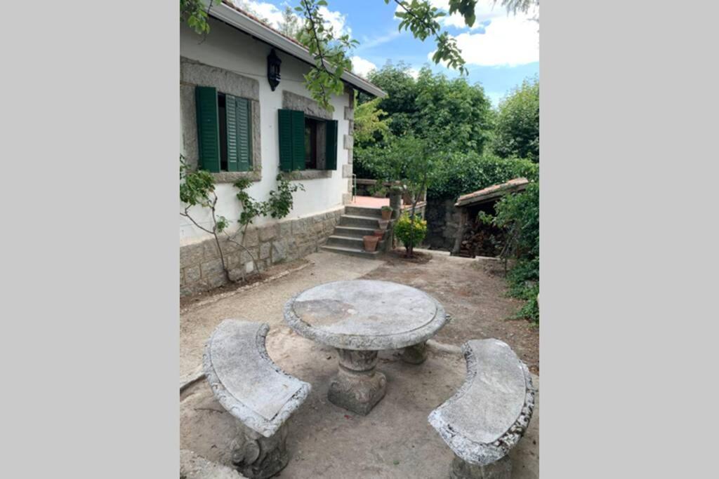 Casita El Acebo Villa เซร์เซดียา ภายนอก รูปภาพ